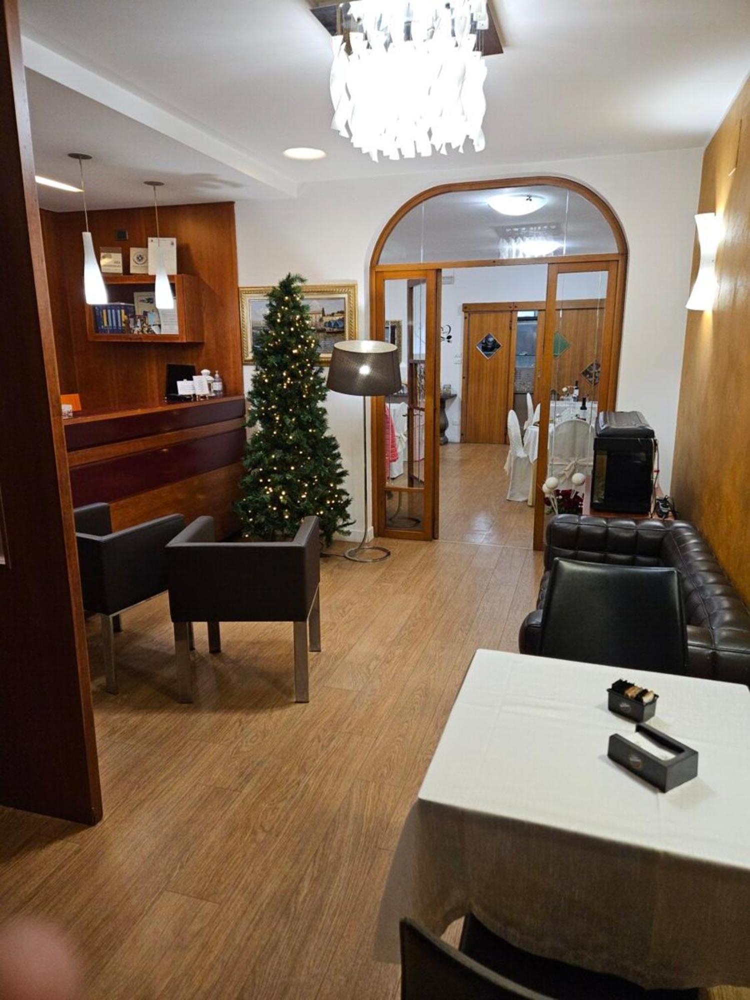 Hotel Mazzocchetti 圣安杰洛城 外观 照片
