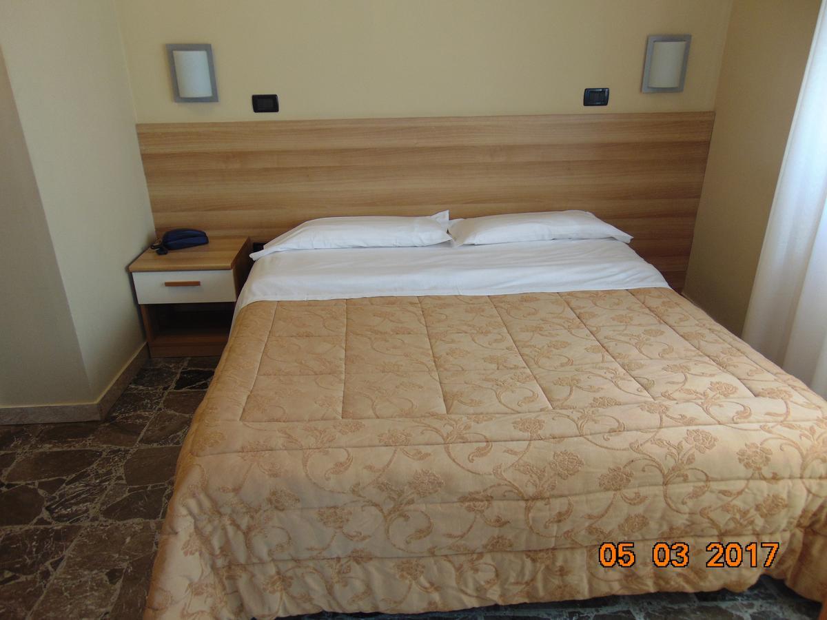 Hotel Mazzocchetti 圣安杰洛城 外观 照片