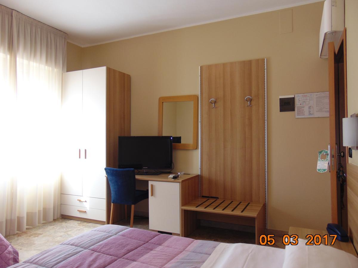 Hotel Mazzocchetti 圣安杰洛城 外观 照片