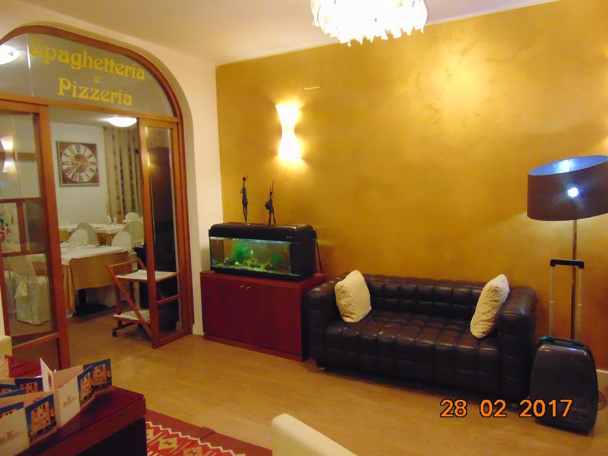 Hotel Mazzocchetti 圣安杰洛城 外观 照片